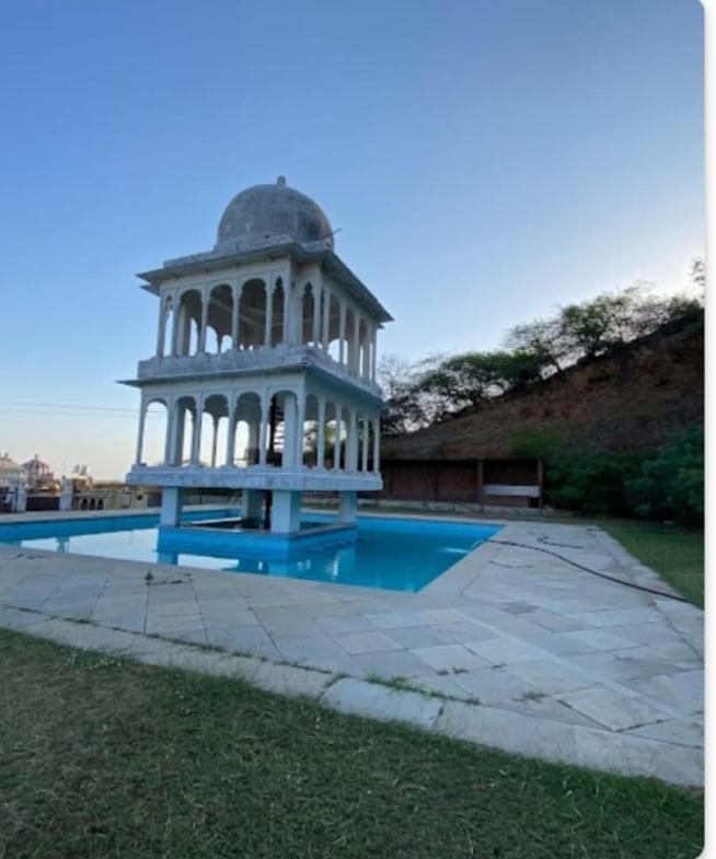 Bassi Fort Palace Chittorgarh Eksteriør billede