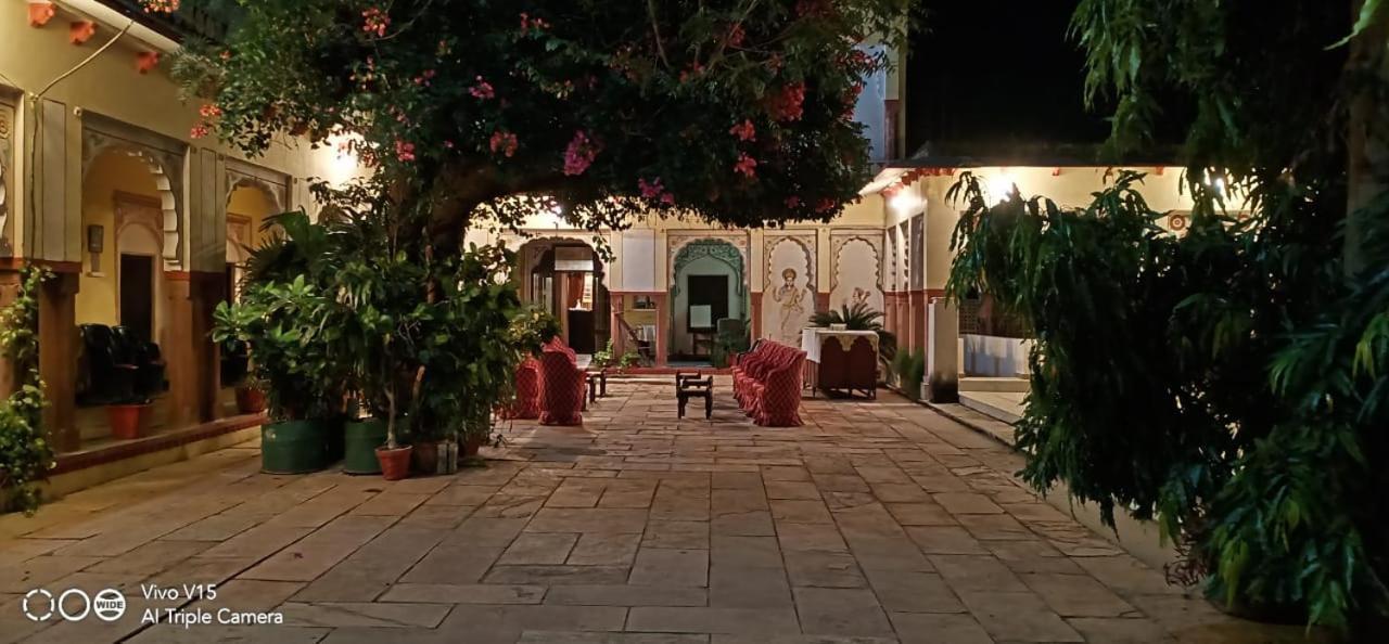 Bassi Fort Palace Chittorgarh Eksteriør billede